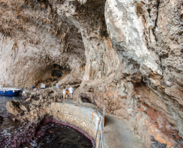 Tour in Barca alla scoperta della Grotta della Zinzulusa