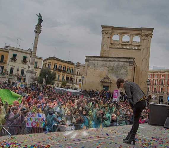 “Vivere a colori,” Alessandra Amoroso live a Lecce