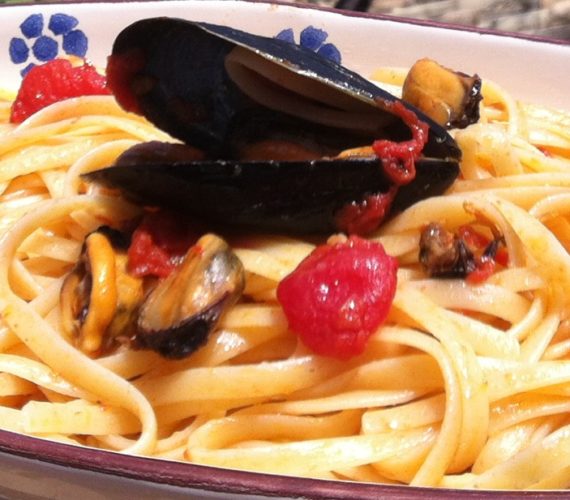 Nel Salento le linguine alle cozze ricetta