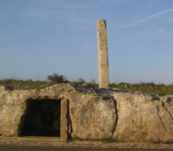 Dolmen e Menhir del Salento: un Viaggio nel Giardino Megalitico di Giurdignano