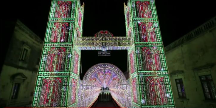 Il TG5 a Maglie: Le luminarie del Salento incantano l’Italia