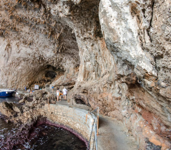 Tour in Barca alla scoperta della Grotta della Zinzulusa